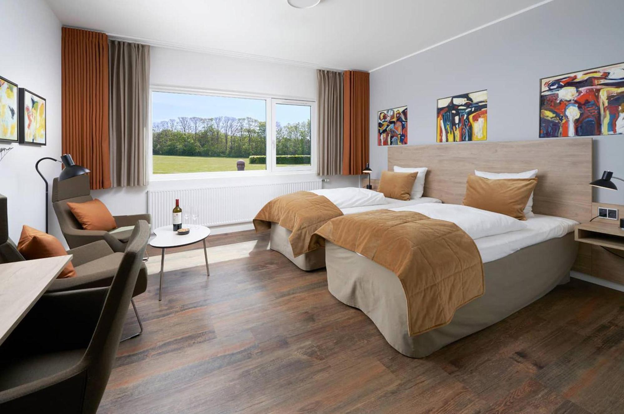 Quarto Superior com 2 Camas de Solteiro - Não Fumantes